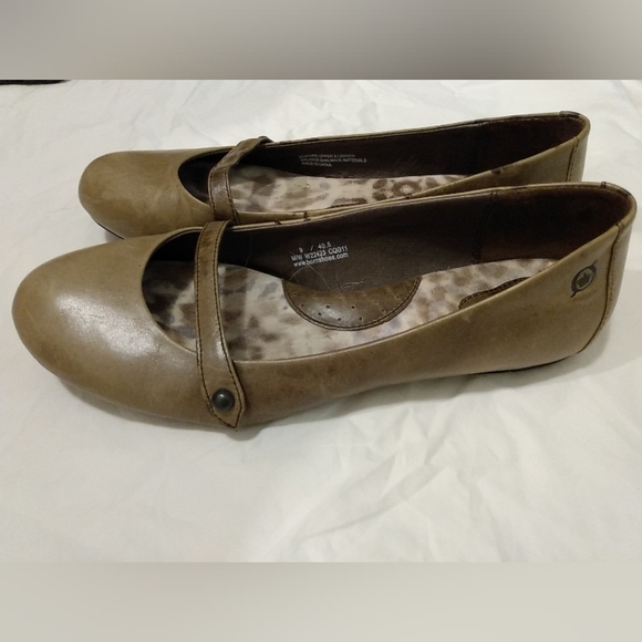Born Leather Mary Jane Shoes Taupe Beige 9 Classic Ballet Flat Strap Cute - Picture 2 of 14